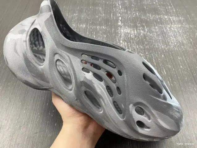 hype Adidas MX Granite IE4931 Foam Yeezy RNR 0324
